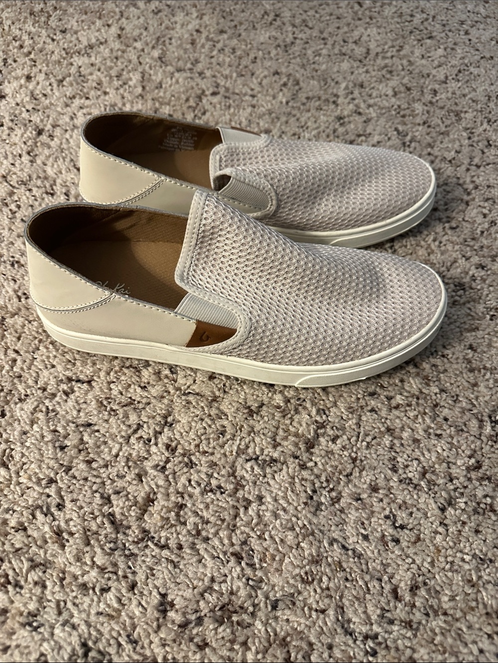 Olu Kai women’s 9 Slip-On Mesh Casual Sneakers - Beige